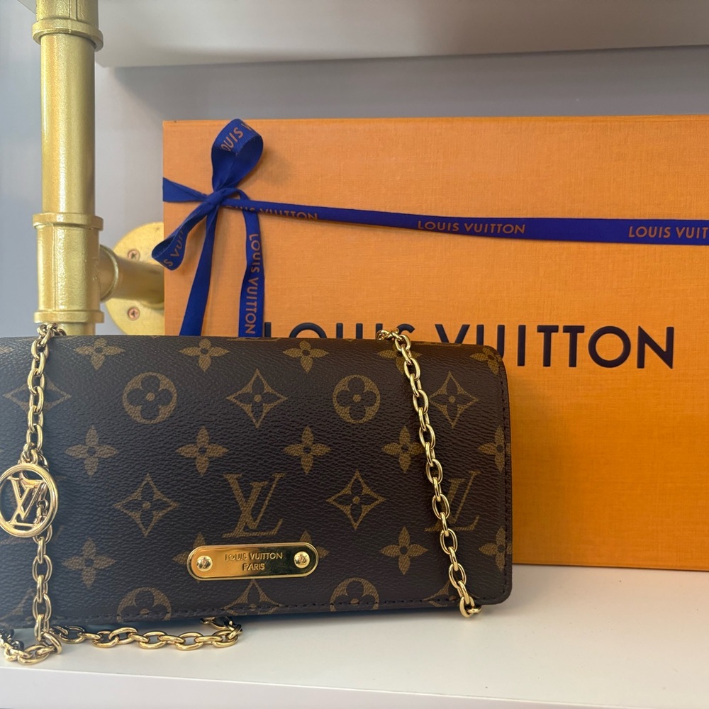 Louis Vuitton Monogram Clutch with Gold Chain